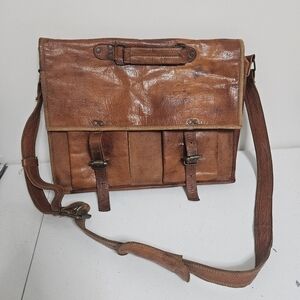 Vintage Aged Distressed Leather Messenger Crossbody Carry Bag Satchel 16" X 12"